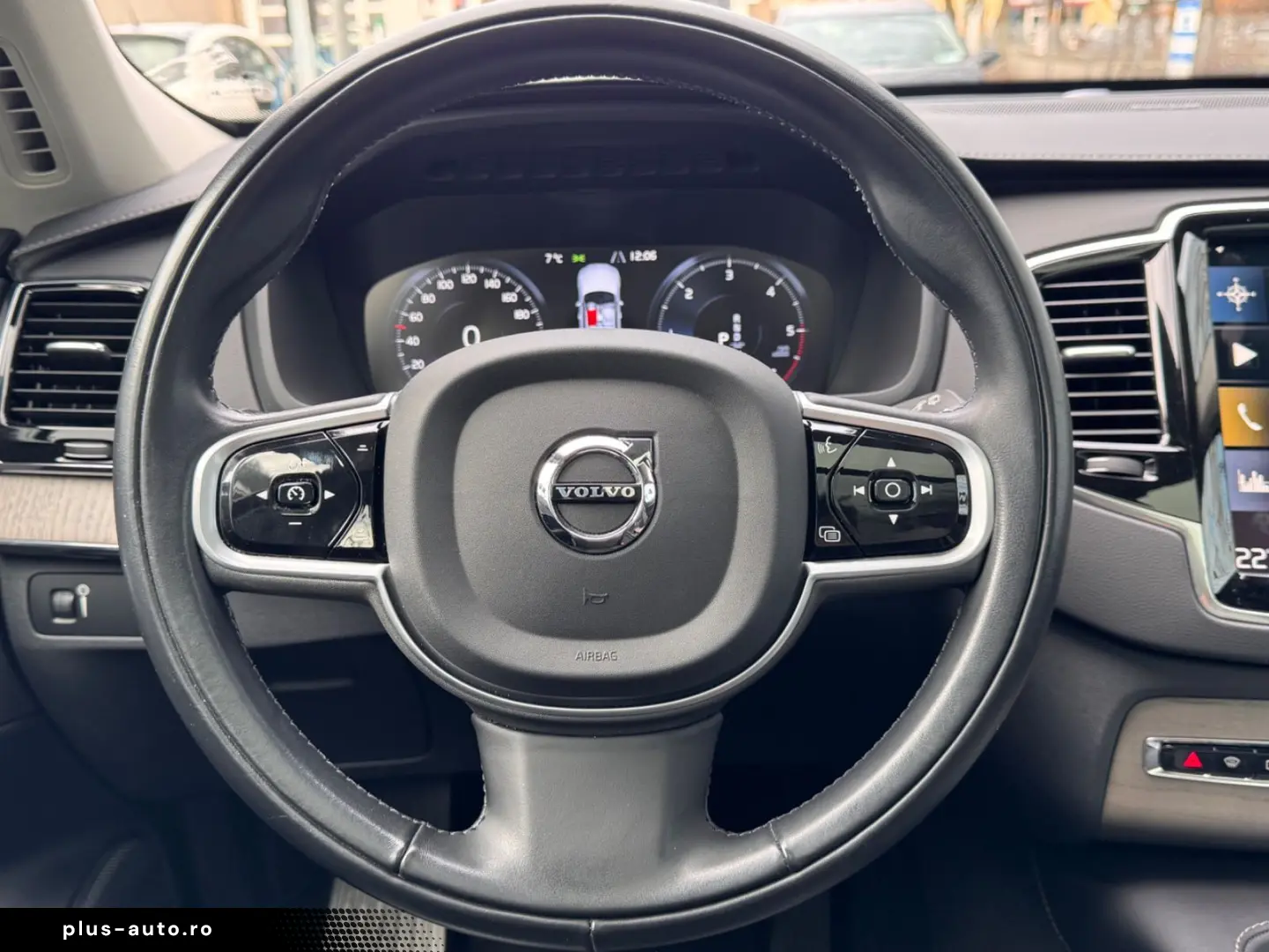 VOLVO XC90 Inscription AWD Lift ACC AHK 360  PANO 7S.