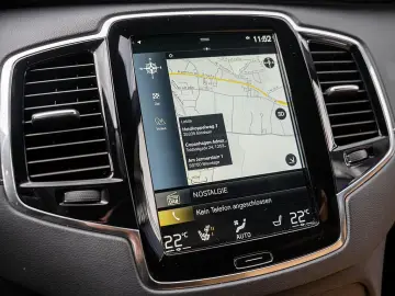 VOLVO XC90 T8 AWD Inscription HGSD NAVI AHK ACC LED