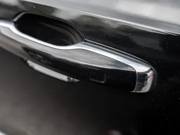VOLVO XC90 T8 AWD Inscription HGSD NAVI AHK ACC LED