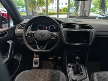 VW Tiguan Allspace 2.0 TSI 4Moti DSG R-Line 7-Sitz