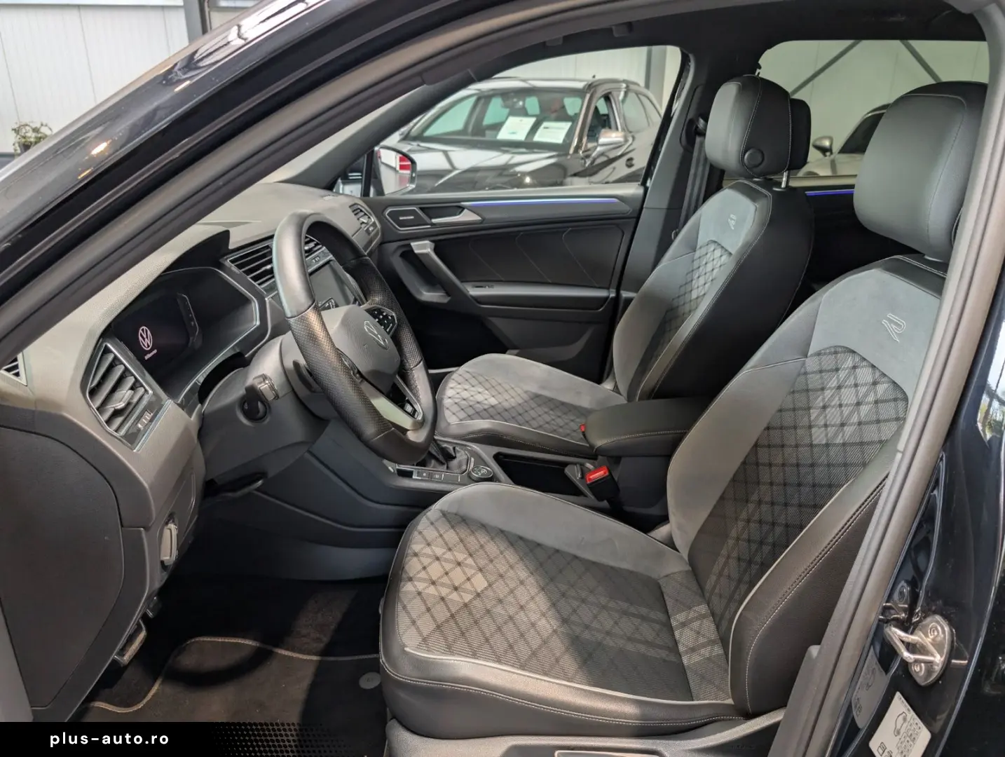 VW Tiguan Allspace 2.0 TSI 4Moti DSG R-Line 7-Sitz