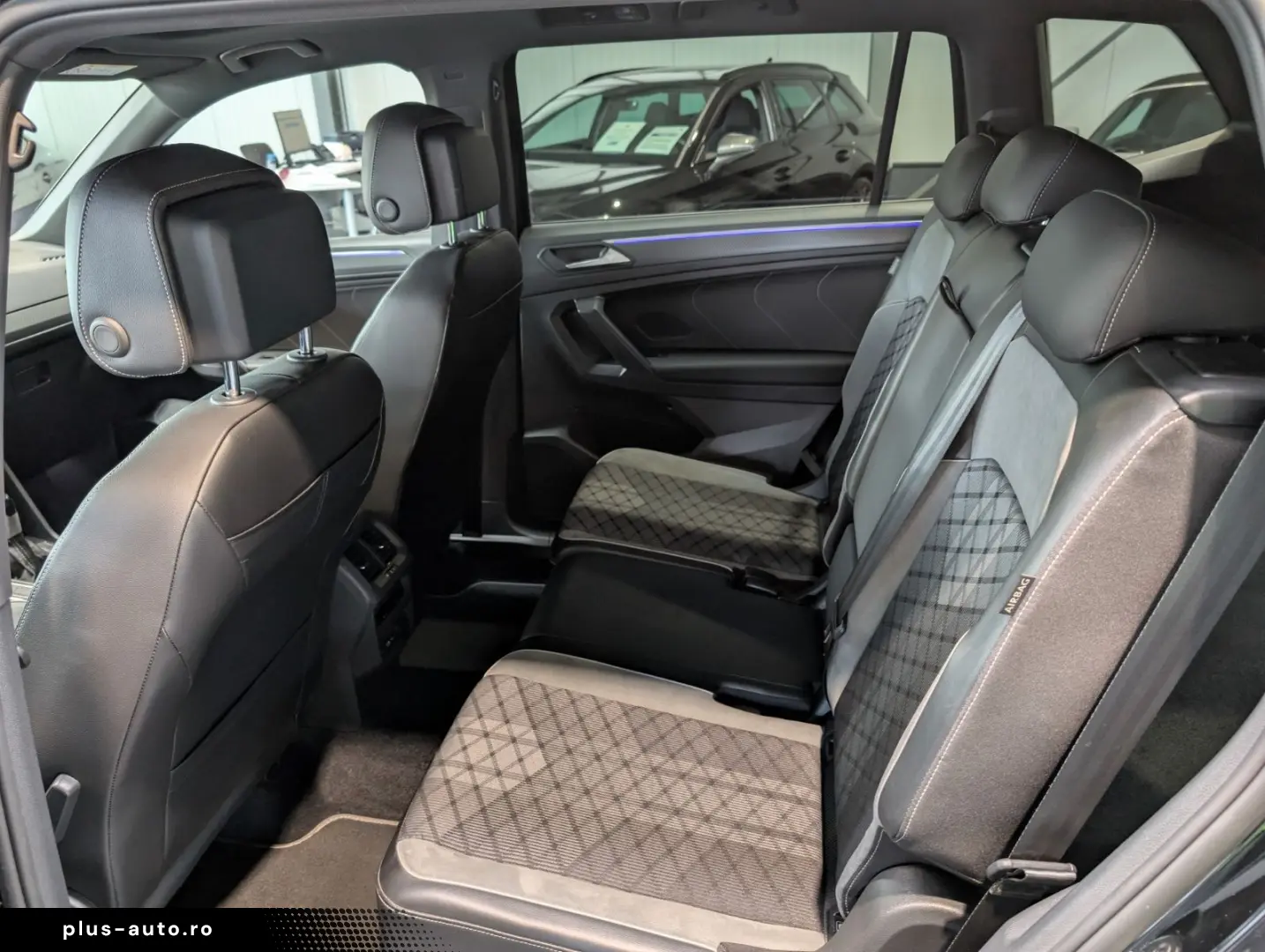 VW Tiguan Allspace 2.0 TSI 4Moti DSG R-Line 7-Sitz