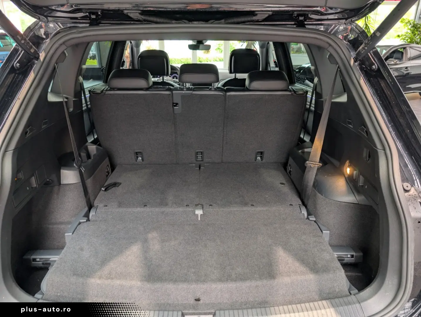 VW Tiguan Allspace 2.0 TSI 4Moti DSG R-Line 7-Sitz