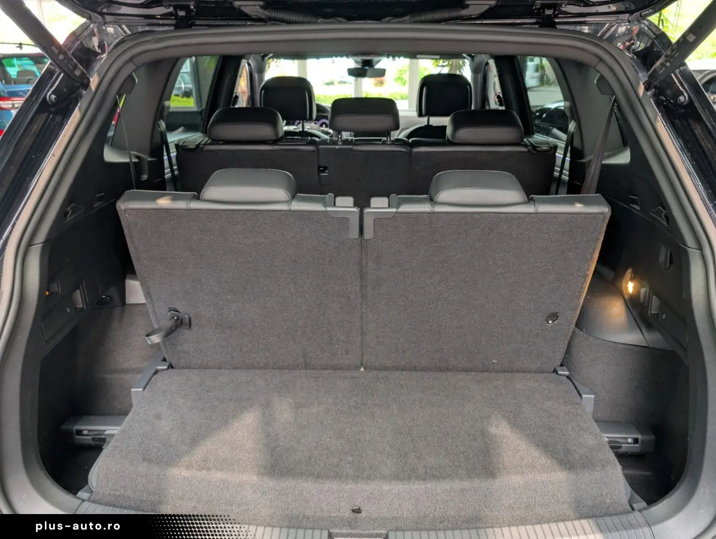 VW Tiguan Allspace 2.0 TSI 4Moti DSG R-Line 7-Sitz