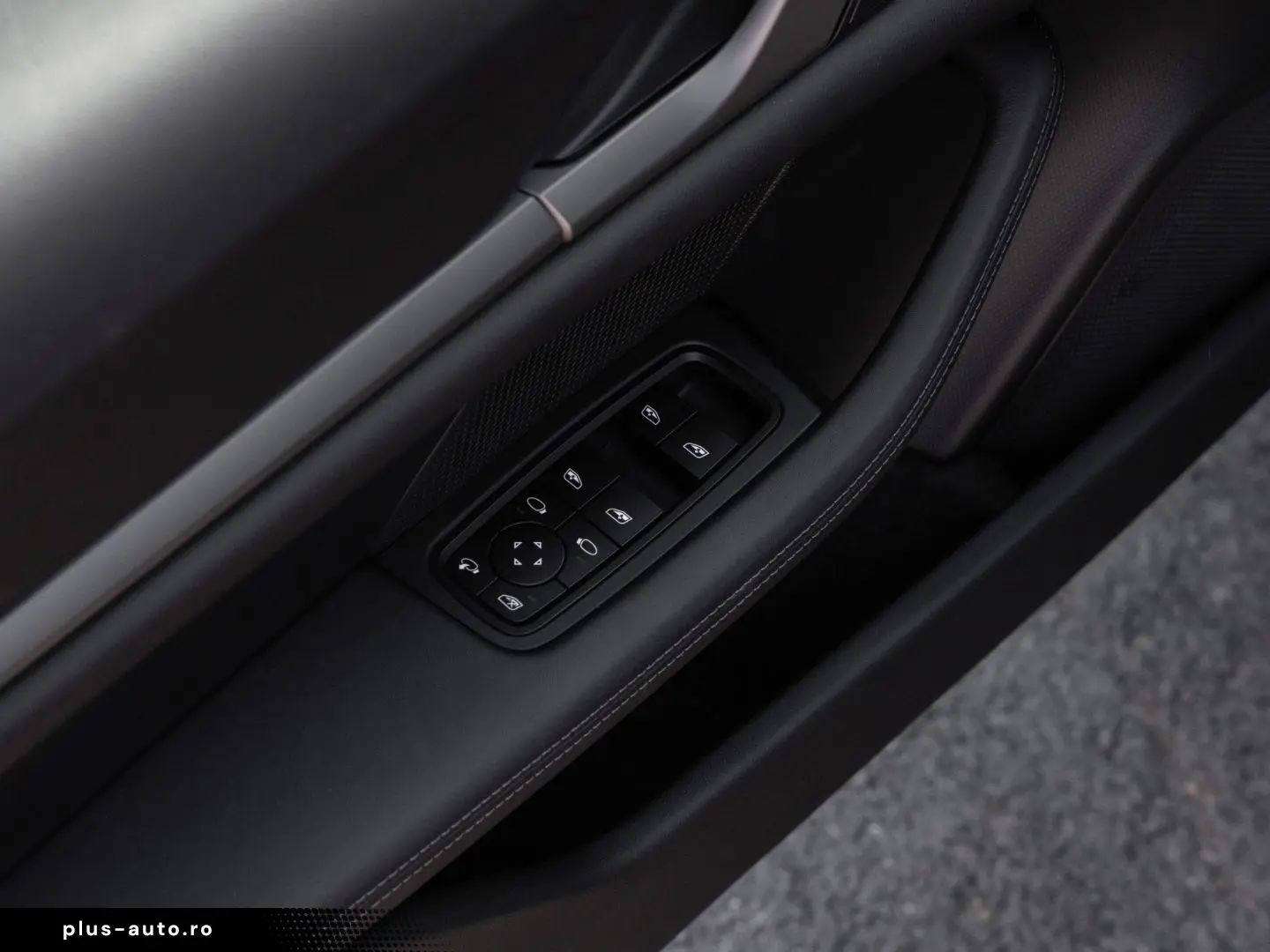 PORSCHE Taycan 4S Sport Chrono Paket 14 Wege Sitze BOSE