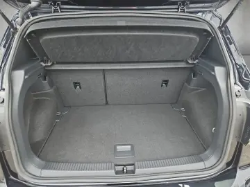 VW T-Cross 1.5 TSI 110 kW DSG R-line  DAB  NAV LED