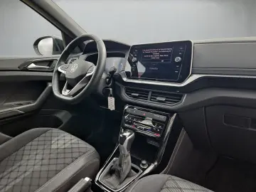 VW T-Cross 1.5 TSI 110 kW DSG R-line  DAB  NAV LED