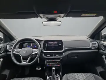 VW T-Cross 1.5 TSI 110 kW DSG R-line  DAB  NAV LED