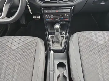 VW T-Cross 1.5 TSI 110 kW DSG R-line  DAB  NAV LED