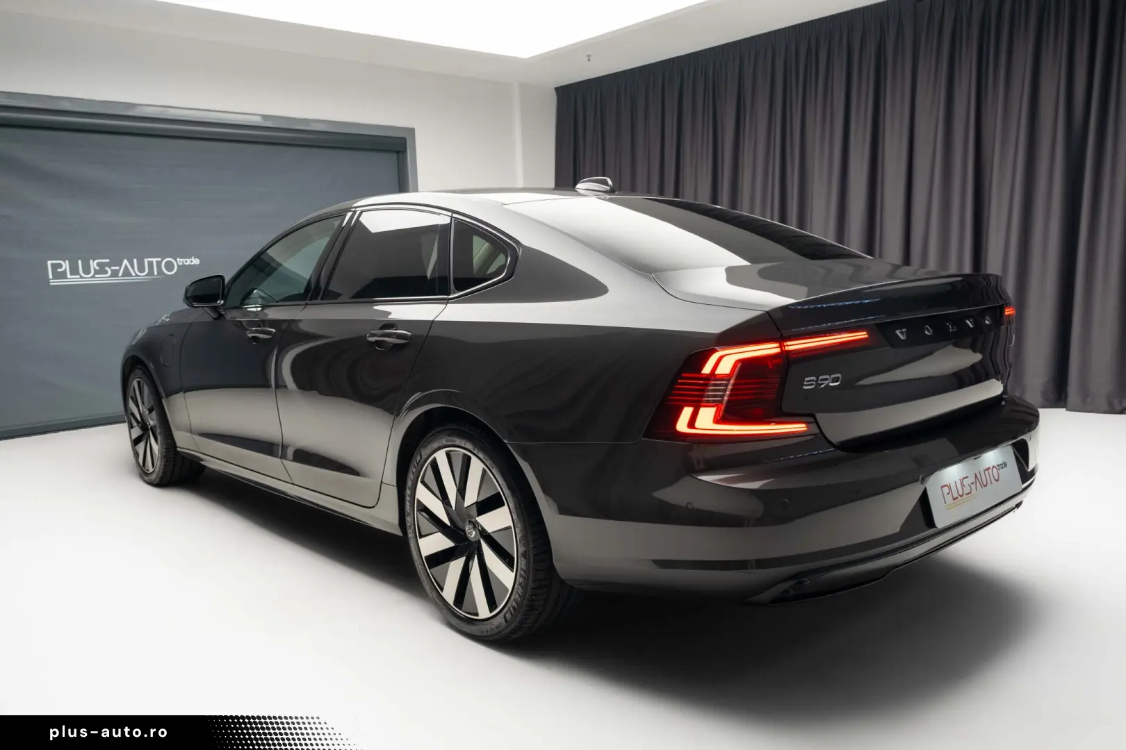 Volvo S90 Recharge T8 AWD Ultimate Dark