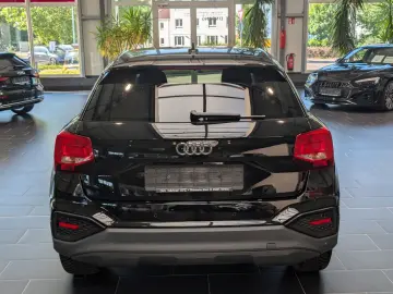 AUDI Q2 35 TFSI S tronic 1.Hand