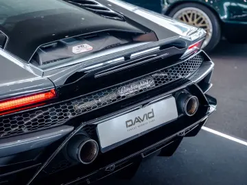 LAMBORGHINI Huracán EVO VAT 1. Hand Lift Sensonum