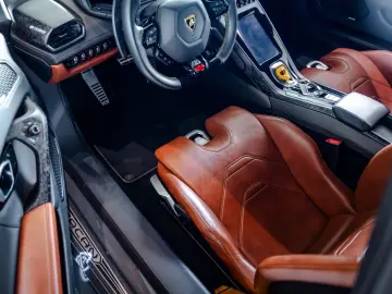 LAMBORGHINI Huracán EVO VAT 1. Hand Lift Sensonum