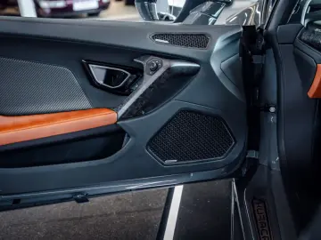 LAMBORGHINI Huracán EVO VAT 1. Hand Lift Sensonum