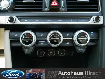 Genesis G70 Luxury 4WD 2.0 T-GDI