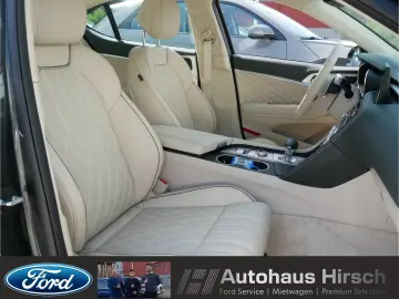 Genesis G70 Luxury 4WD 2.0 T-GDI