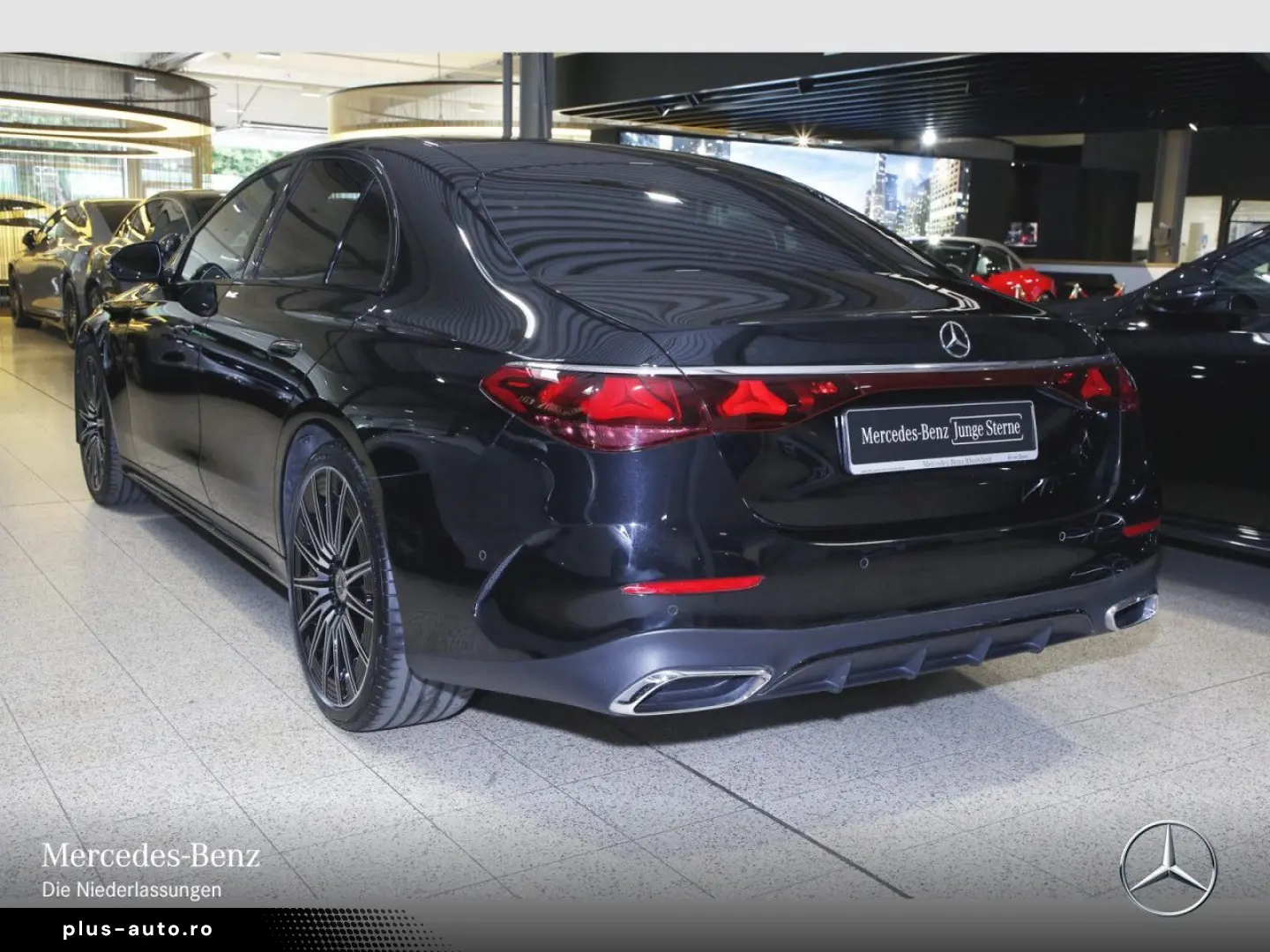 MERCEDES E 220 d 4M AMG Prem. PANO SUPER 21  NIGHT 360