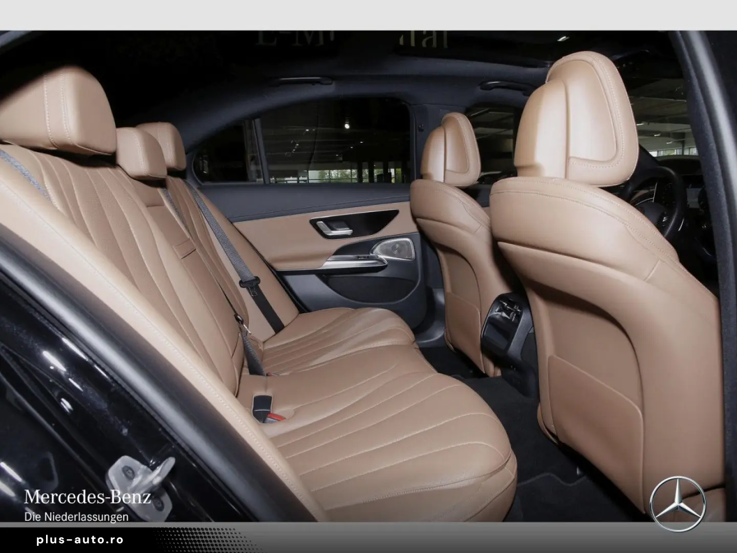 MERCEDES E 220 d 4M AMG Prem. PANO SUPER 21  NIGHT 360