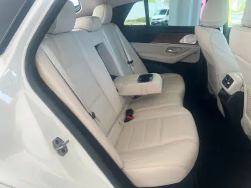 MERCEDES-BENZ GLE 350 d 4Matic AMG Night Airmatic Burmester