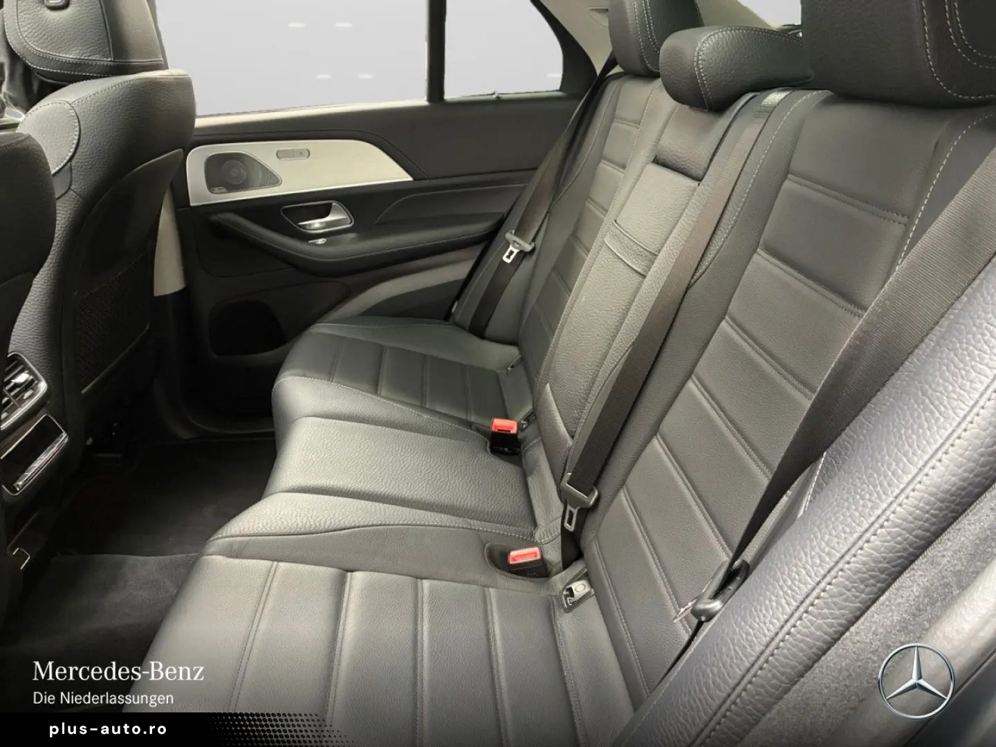 MERCEDES-BENZ GLE 400 e 4M AMG Premium  Pano AHK