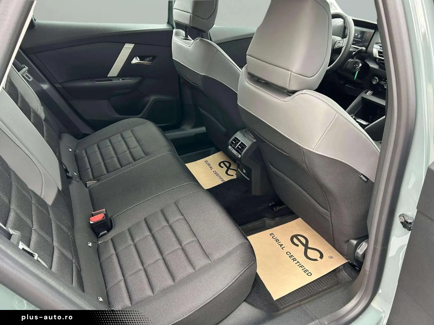 CITROEN C4 HYBRID 145 CP HATCHBACK