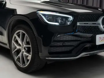 Mercedes-Benz GLC Coupe 300 4MATIC MHEV