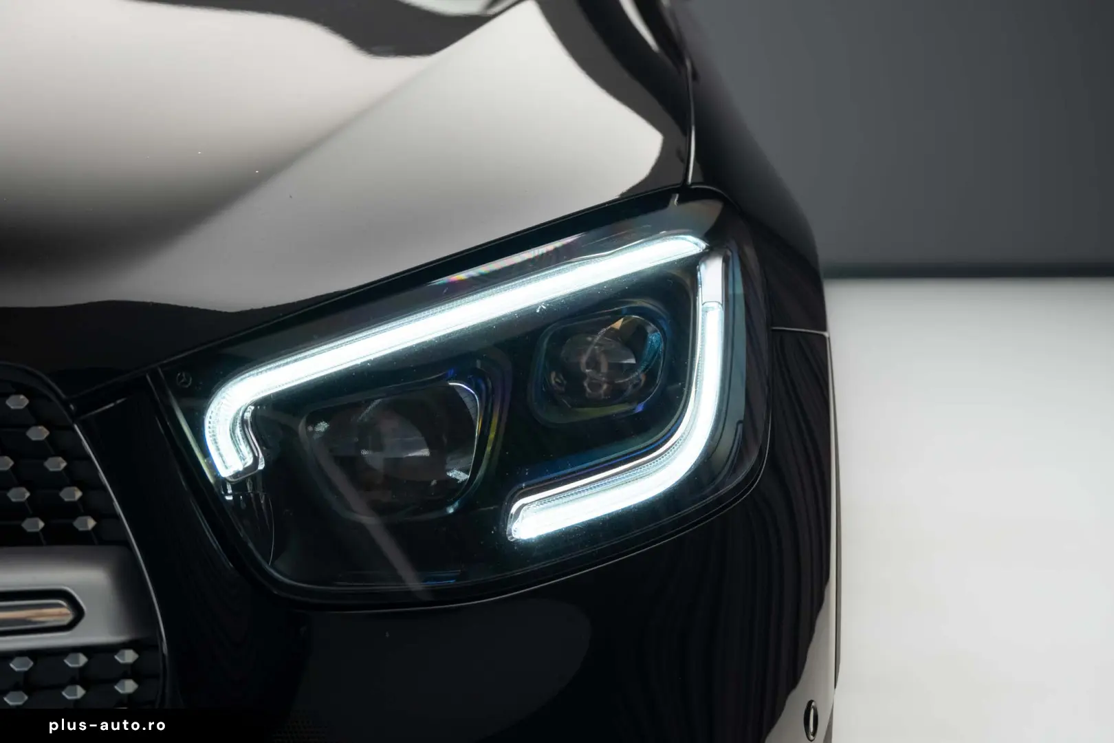 Mercedes-Benz GLC Coupe 300 4MATIC MHEV