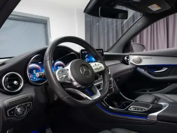 Mercedes-Benz GLC Coupe 300 4MATIC MHEV
