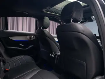 Mercedes-Benz GLC Coupe 300 4MATIC MHEV