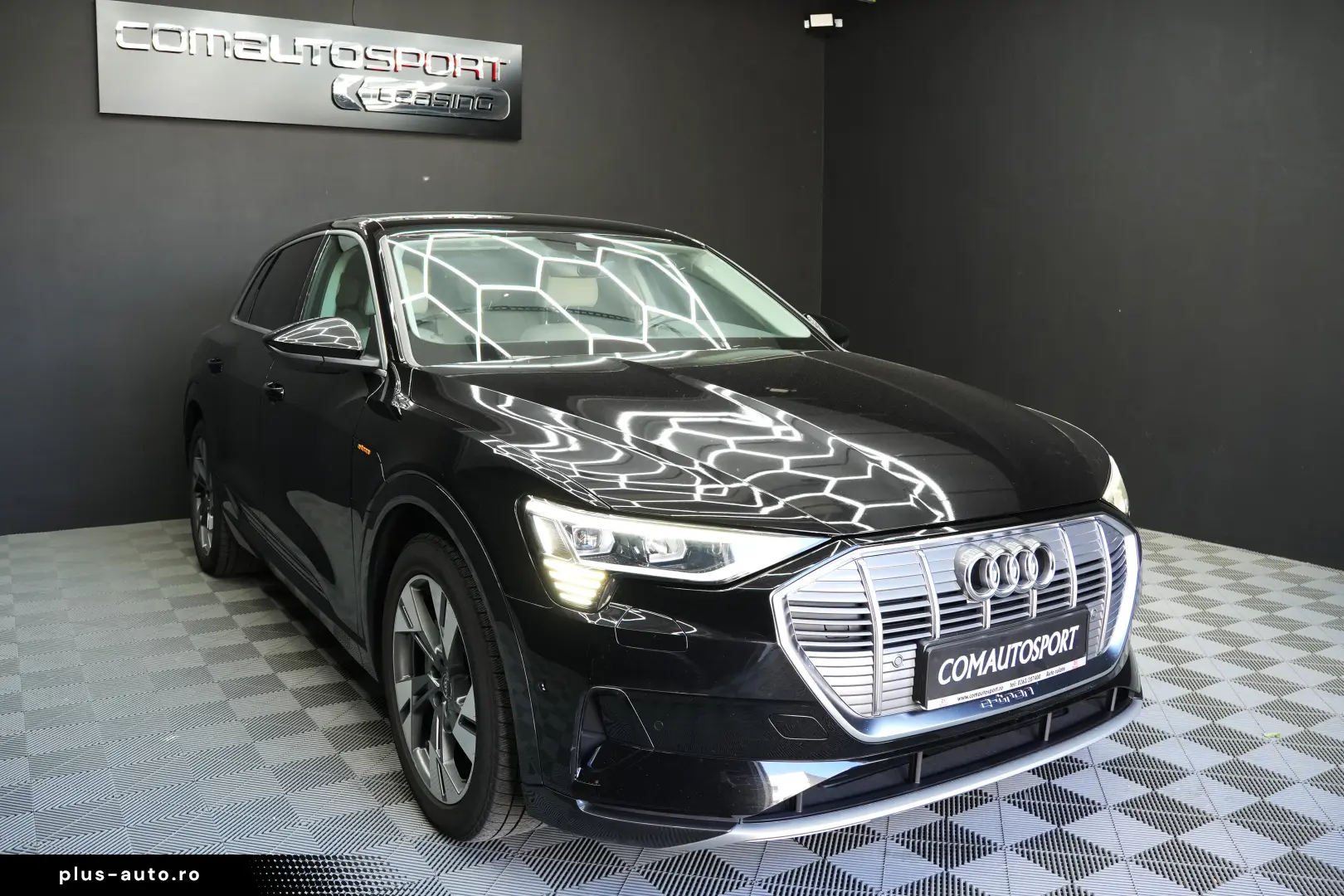 AUDI E-TRON 55 QUATTRO AT