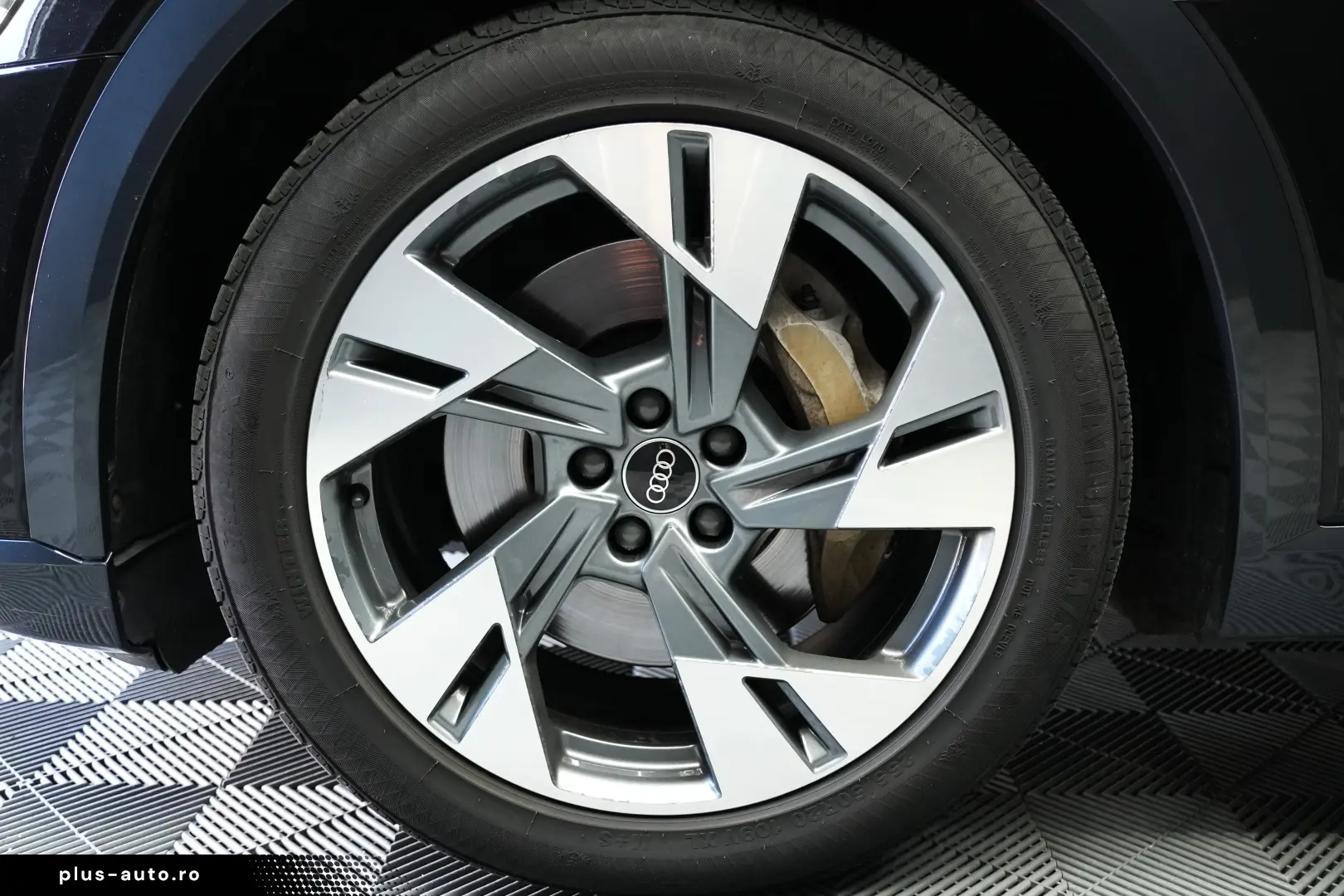 AUDI E-TRON 55 QUATTRO AT