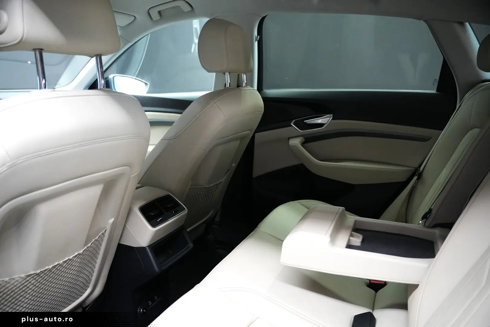 AUDI E-TRON 55 QUATTRO AT