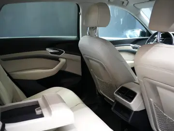 AUDI E-TRON 55 QUATTRO AT
