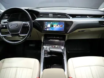 AUDI E-TRON 55 QUATTRO AT