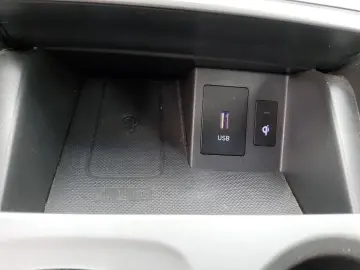 HYUNDAI Kona EV 64kWh PRIME SITZ-PAKET 11 kW OBC WÄRMEPU
