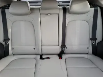 HYUNDAI Kona EV 64kWh PRIME SITZ-PAKET 11 kW OBC WÄRMEPU