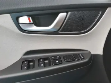 HYUNDAI Kona EV 64kWh PRIME SITZ-PAKET 11 kW OBC WÄRMEPU
