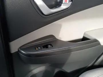 HYUNDAI Kona EV 64kWh PRIME SITZ-PAKET 11 kW OBC WÄRMEPU