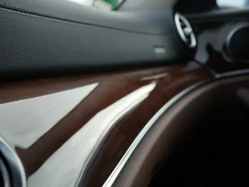 MERCEDES-BENZ E 400 d 4Matic