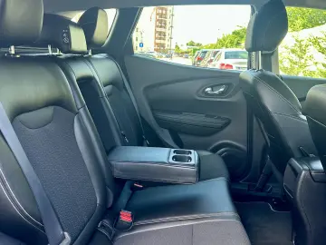 Renault Kadjar Intense Faruri Unghi mort Rate Garantie