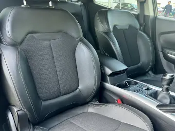 Renault Kadjar Intense Faruri Unghi mort Rate Garantie