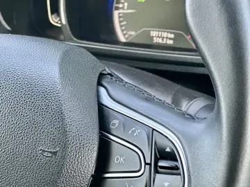 Renault Kadjar Intense Faruri Unghi mort Rate Garantie