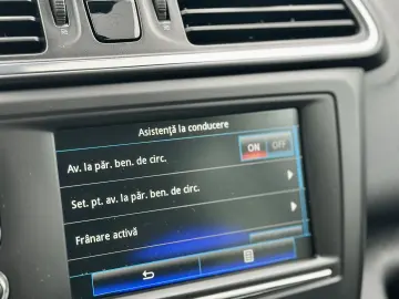 Renault Kadjar Intense Faruri Unghi mort Rate Garantie