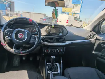 Fiat Tipo 1.3M-jet hatchback