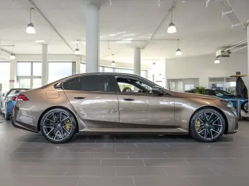 BMW M5 Limousine