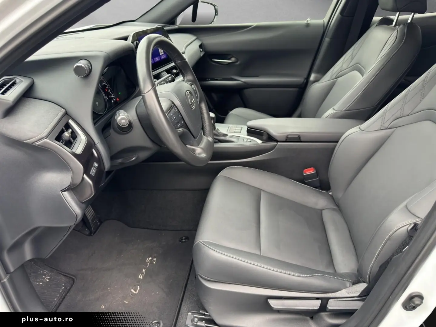 LEXUS UX 250h F-SPORT-D. 1.HD ALLW.REIF   15J-GARANTIE