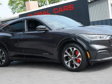 FORD MUSTANG MACH-E AWD ACC 19 ALU SoH 92 7%
