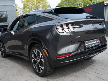 FORD MUSTANG MACH-E AWD ACC 19 ALU SoH 92 7%