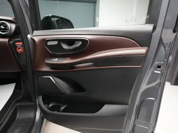Mercedes-Benz V250d 4Matic