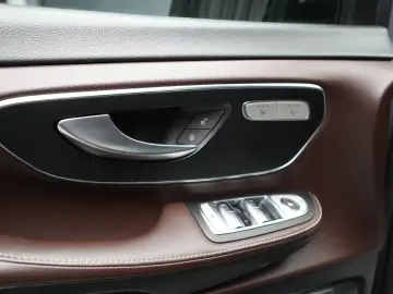 Mercedes-Benz V250d 4Matic